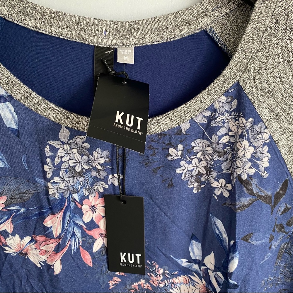 NEW Kut From The Kloth Slate Blue Floral Raglan Sleeve Top M - Picture 8 of 8